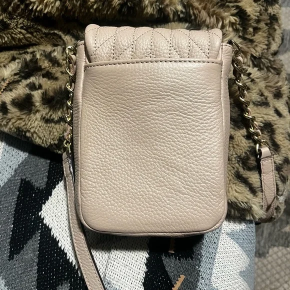 🌹Karl lagerfeld agyness leather crossbody nwot - Picture 5 of 8